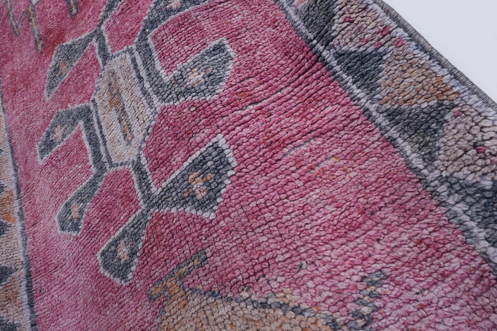 1960s Vintage Faded Turkish Herki Runner Rug 2'11'' X 10'8'' photo vintage