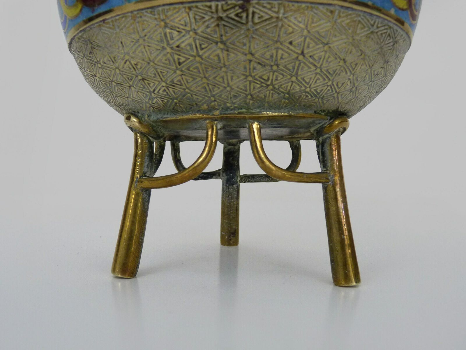 Vietnam. Tripod And Covered Perfume Burner In Gilded Bronze And Cloisonné Enamels photo vintage