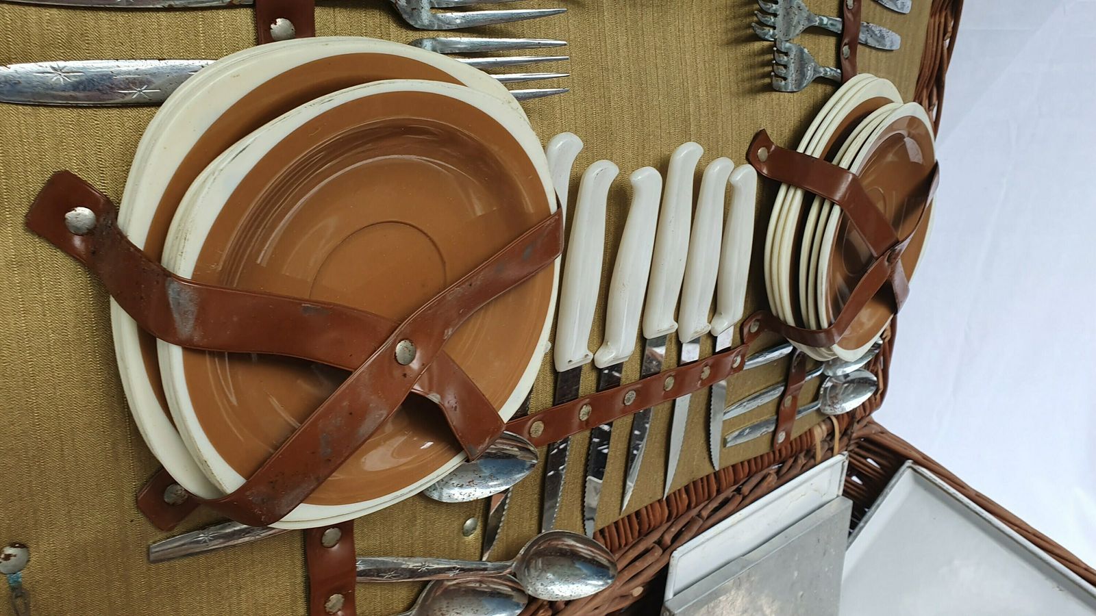 Vintage Large Picnic Basket And Contents Tupperware Mid 20th Century Tv Theatre Display Prop photo Home Decor