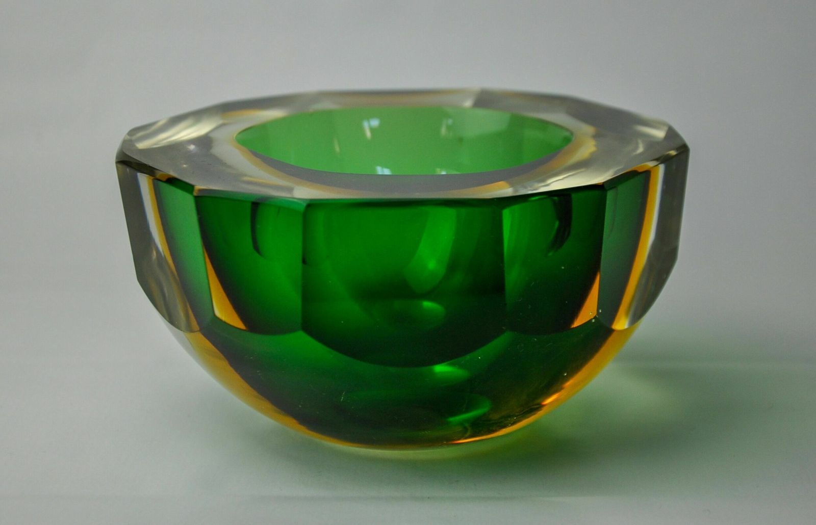 Vide Pouch Sommerso Green And Yellow By Seguso, Murano Glass, Italy, 1970 photo furniture