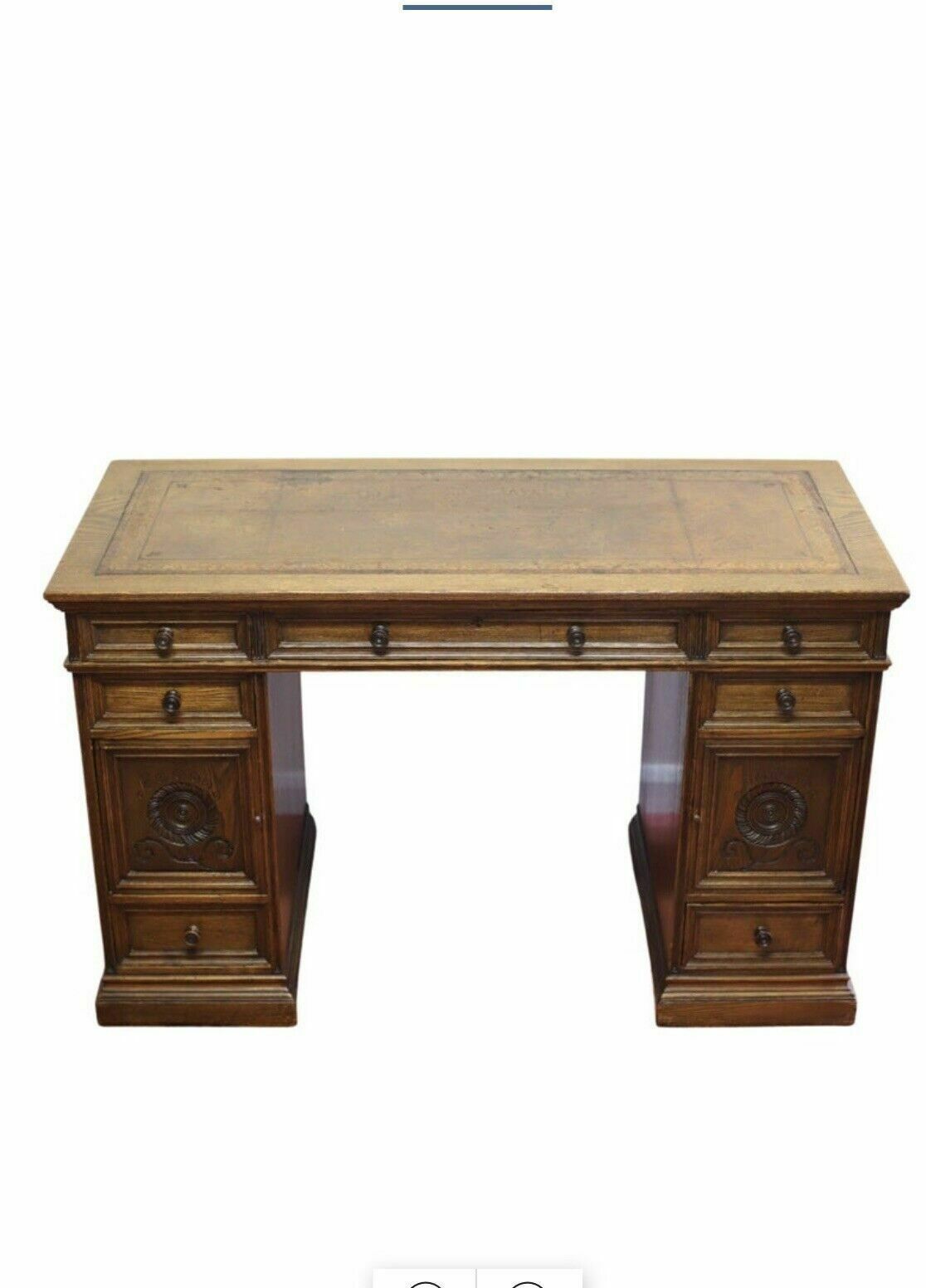Howard&Son’s Beautiful Victorian Oak Pedestal Desk