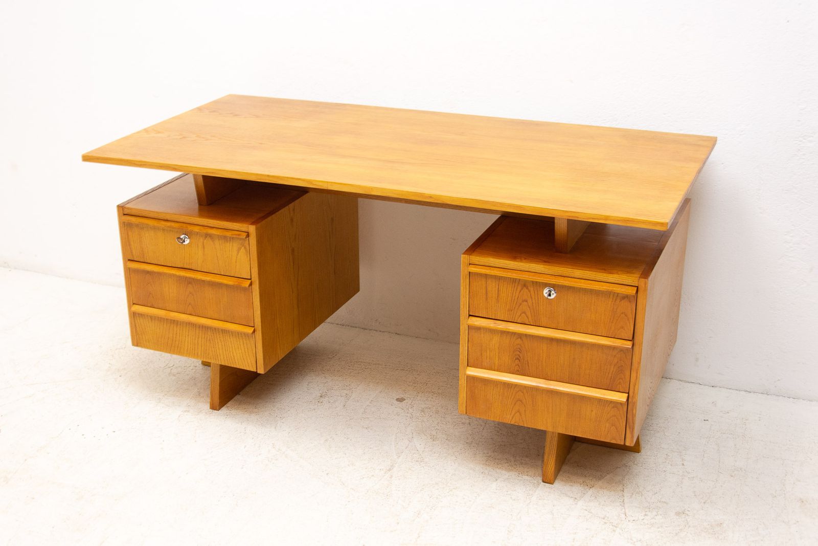 Mid Century Beechwood Writing Desk, 1970´S, Czechoslovakia photo vinterior