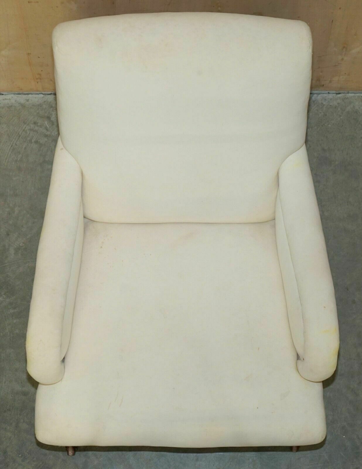 2850.0 Antique Victorian Howard & Son's Bridgewater Style Armchair Nicely Sculpted Arms photo