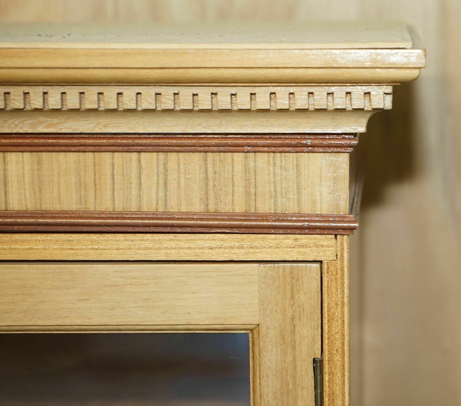 Davind Linley Style Satinwood Walnut & Rosewood Library Bookcase Cupboard Base photo 3950.0