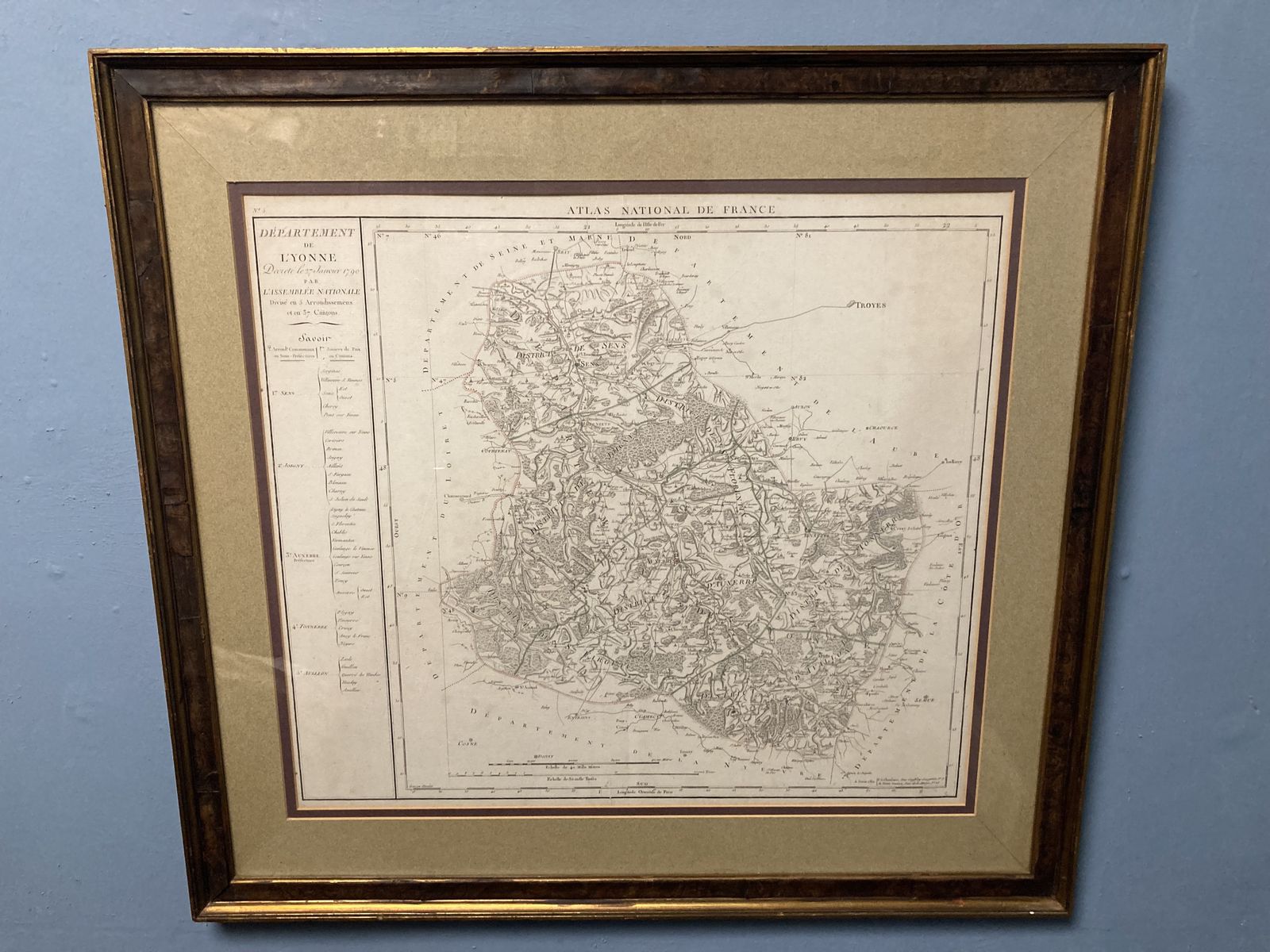 photo vinterior Set Of Three Large 18th C Framed French Maps