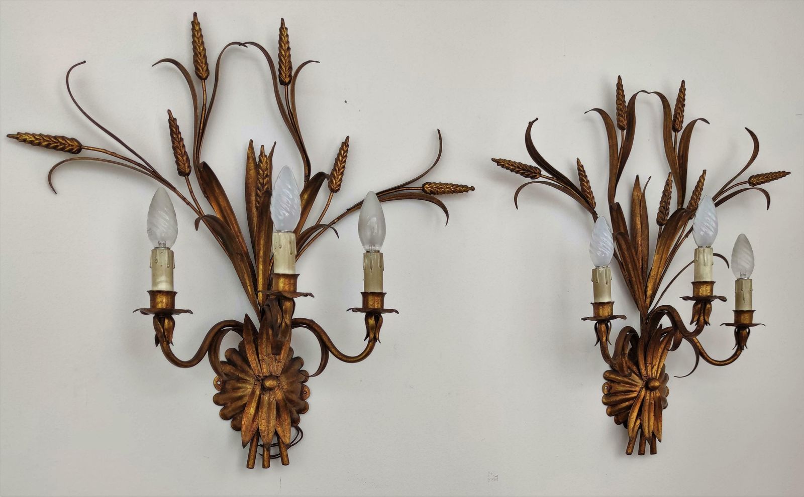 photo furniture Italian Or French Mid Century Gilt Toleware Wheat Sheaf Wall Light