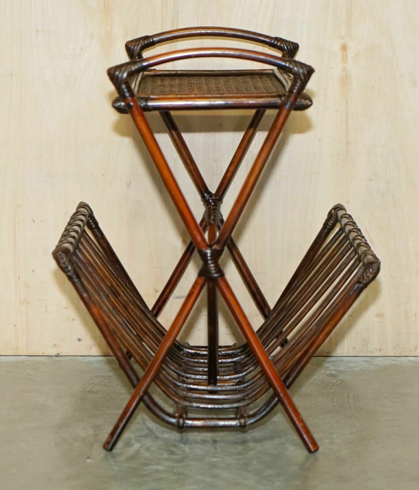 photo vintage Fine Vintage Bentwood Mid Century Modern Bamboo & Rattan Bergere Magazine Rack