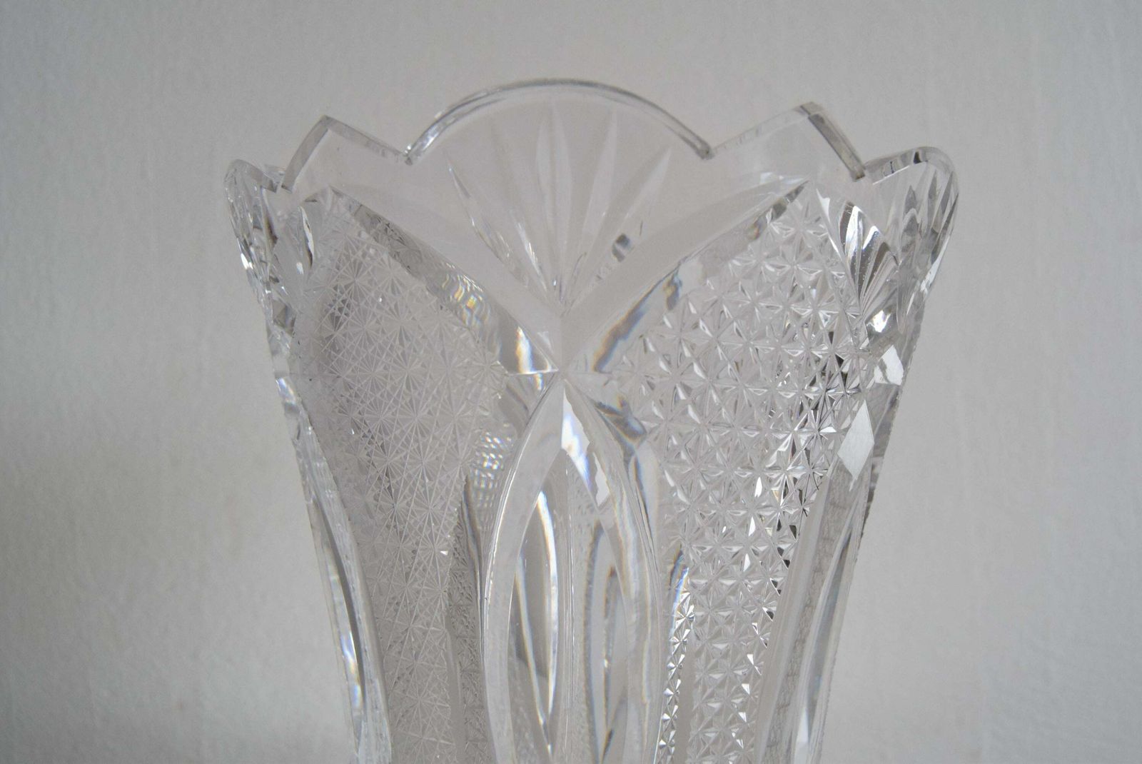 Mid Century Crystal Vase, Glasswork Novy Bor, 1960's. photo vintage