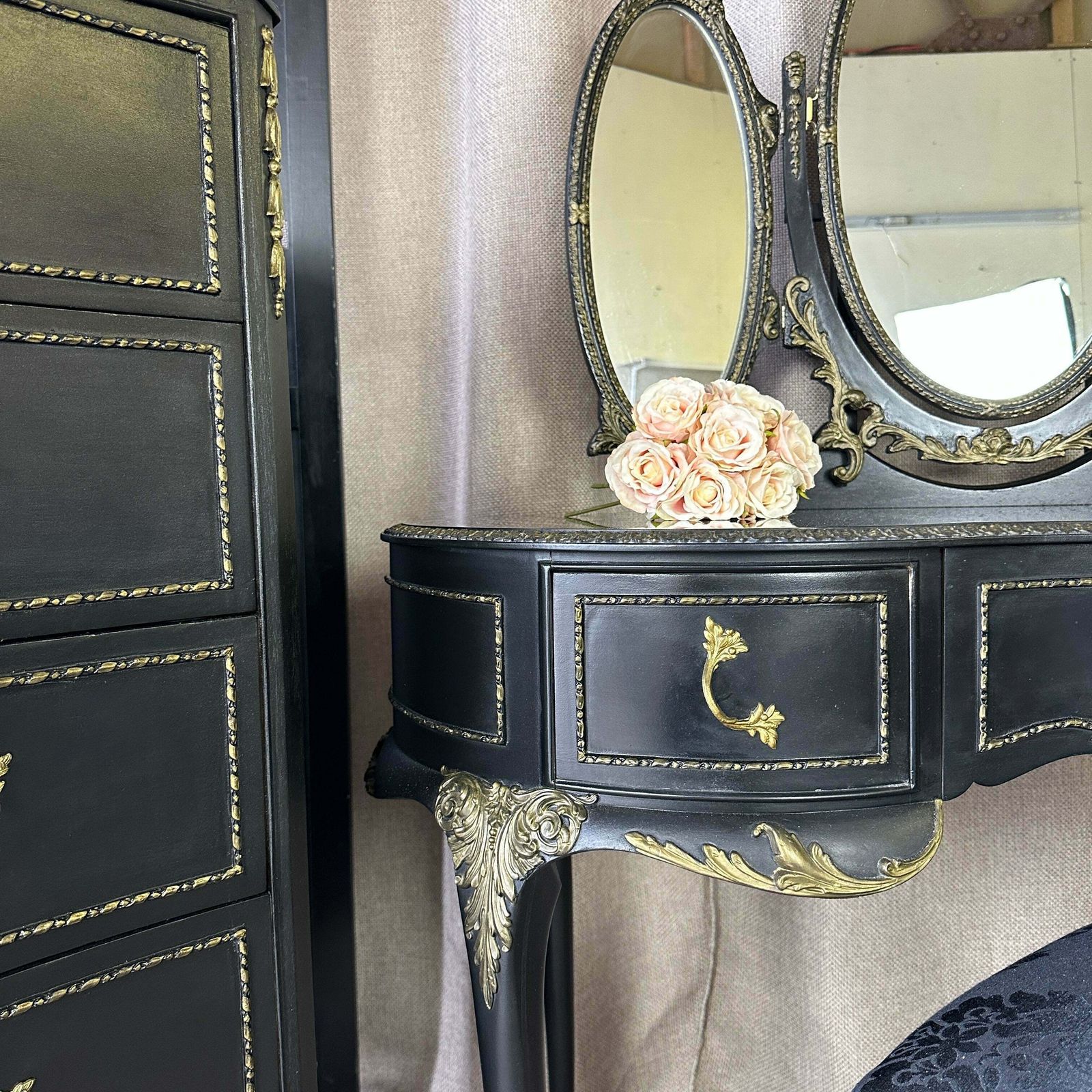 Painted Dressing Table High Gloss Finish Small Antoinette Dressing Table |  Vinterior