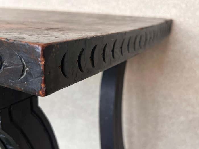 Table d'appoint baroque espagnole ébonisée, pieds en lyre, XIXe siècle photo vintage
