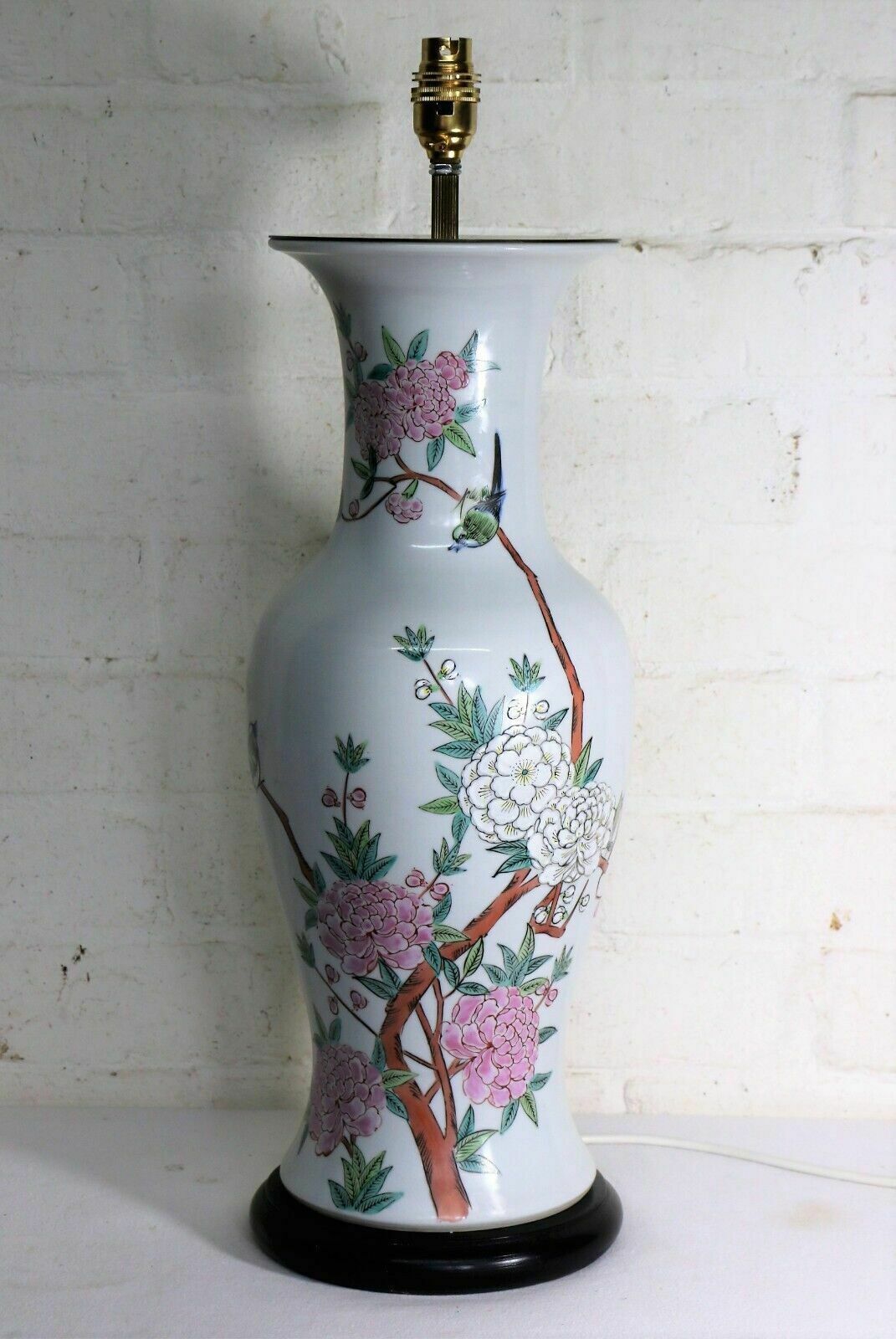 photo for sale Table Lamp Vintage Large White Kutani Oriental Japanese Ceramic Lamp 1960's Vg