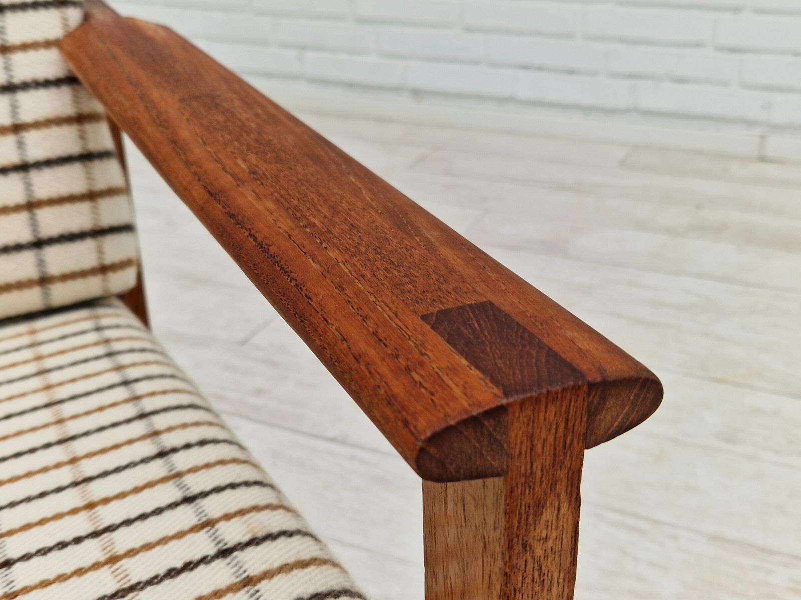 Ca. Jaren 1970, Deens Design Van Illum Wikkelsø, Model Capella Voor Eliersen Møbler, Teakhout. photo for sale