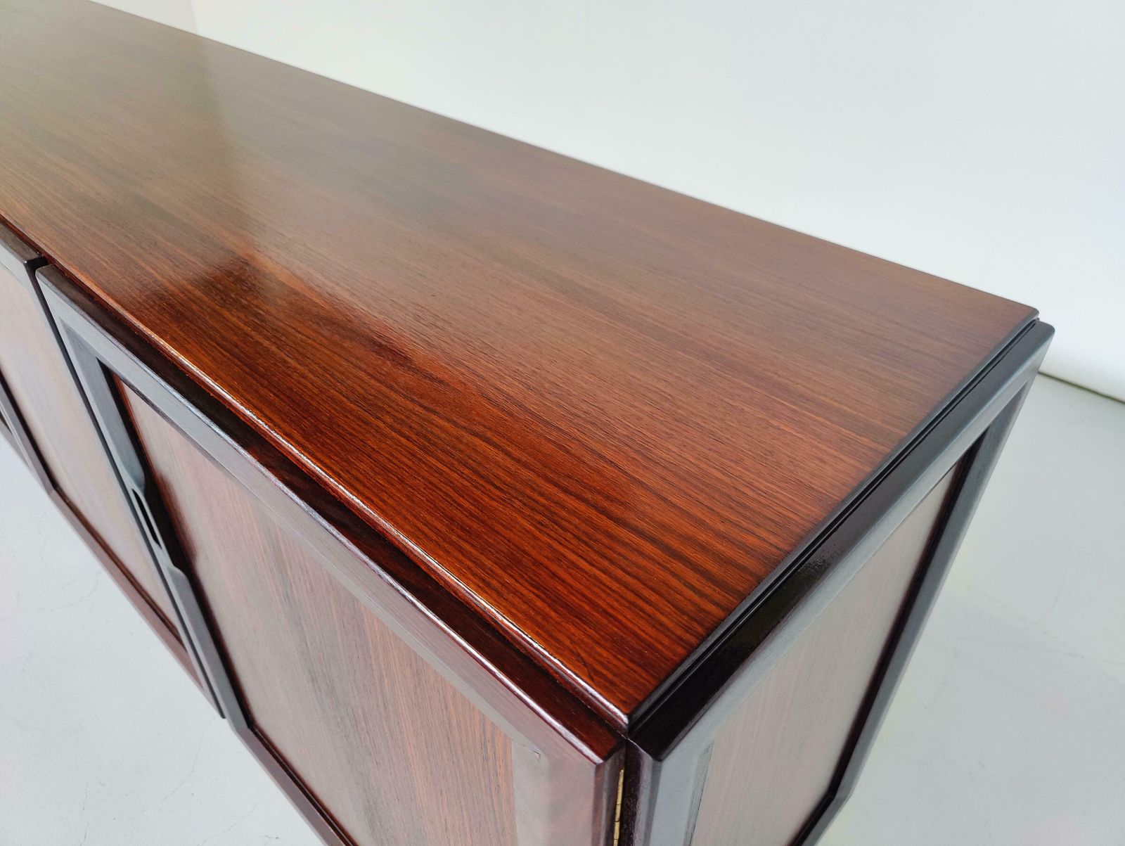 Mid Century Modern Sideboard Mb15 By Fanco Albini For Poggi, Italy, 1950s photo vinterior