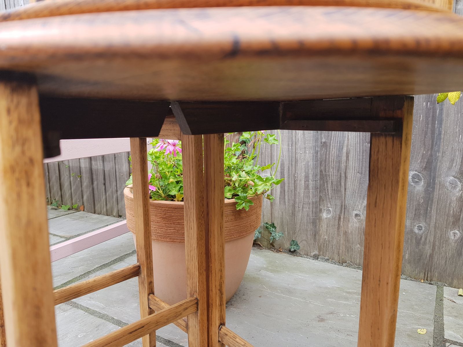 photo for sale Vintage Nest Of Three Oak Tables With Beautiful Grain Markings. Bevelled Edges. Slender And Elegant Legs
