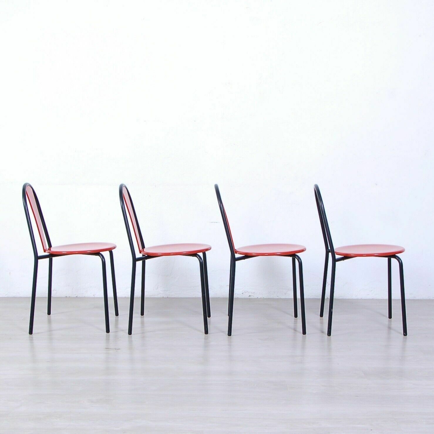 Set Of 4 Postmodern Chairs Design Bonaldo From The 70s In Black Red Metal Vintage Chair photo Furniture