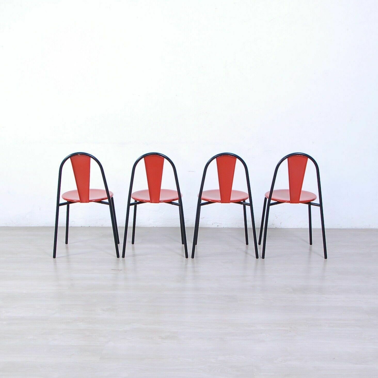 Set Of 4 Postmodern Chairs Design Bonaldo From The 70s In Black Red Metal Vintage Chair photo 932.0