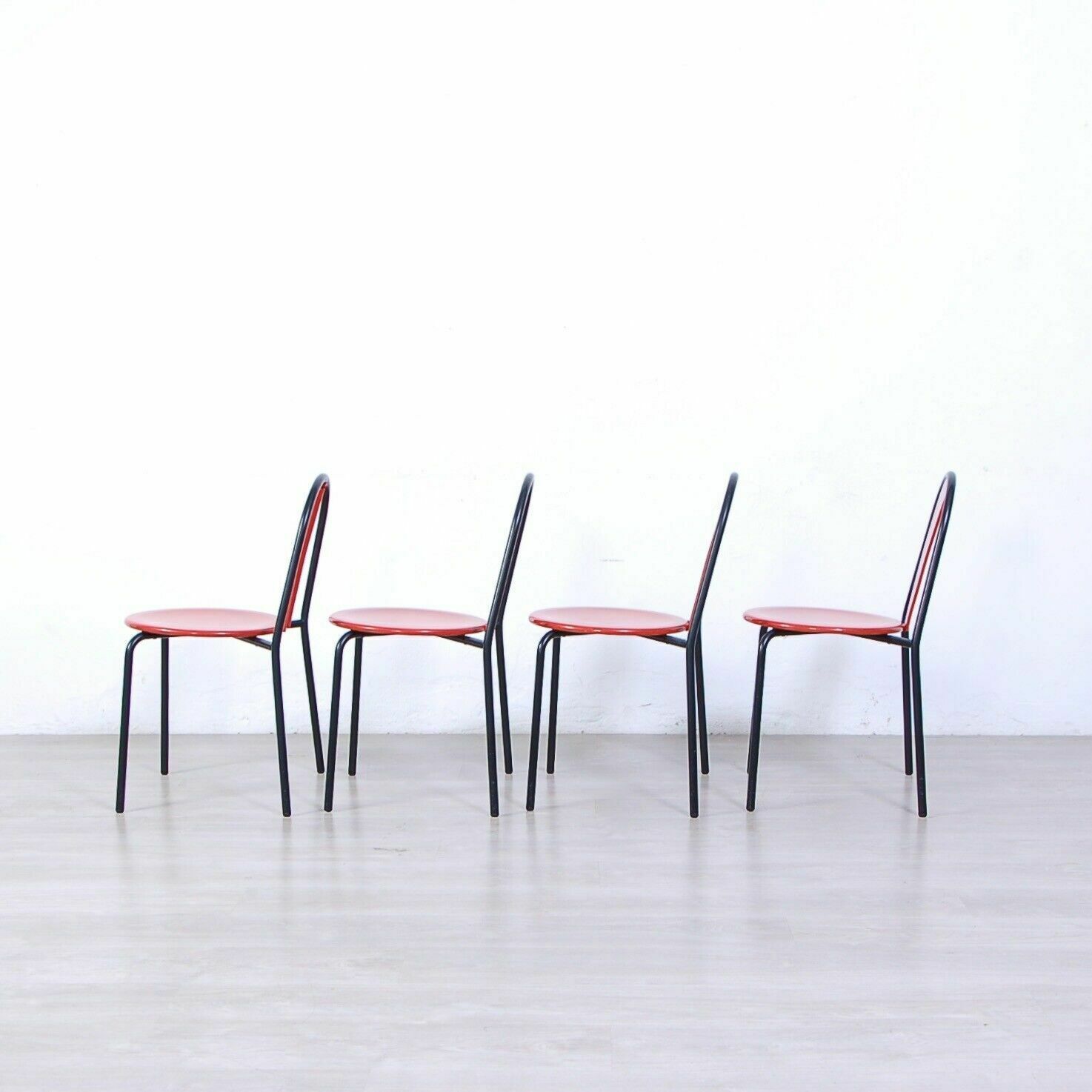 Set Of 4 Postmodern Chairs Design Bonaldo From The 70s In Black Red Metal Vintage Chair photo vinterior