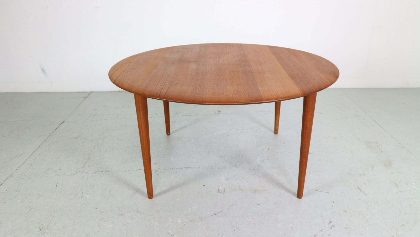 Peter Hvidt& Orla Mølgaard Nielsen Teak Round Coffee Table For France& Son, 1950 photo furniture