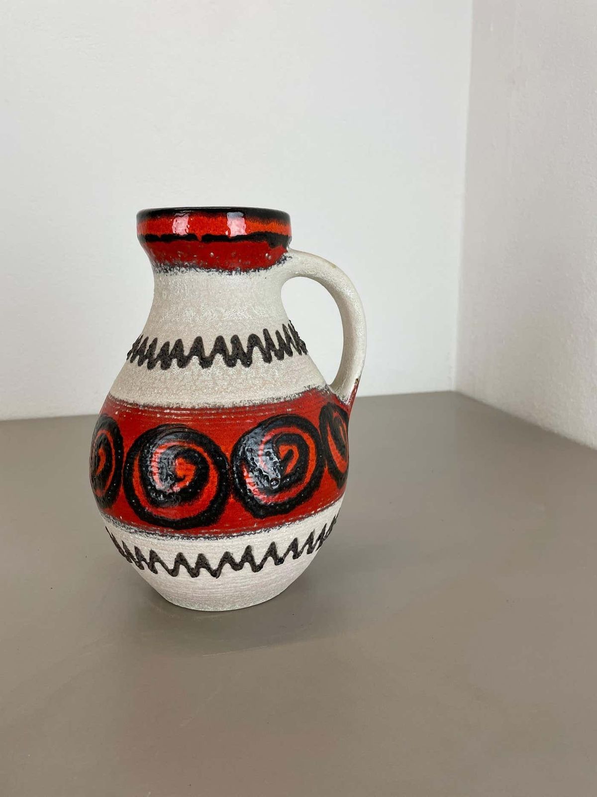 Red White Ceramic Brutalist Vase Fat Lava Carstens Tönnieshof, Germany, 1970s photo furniture