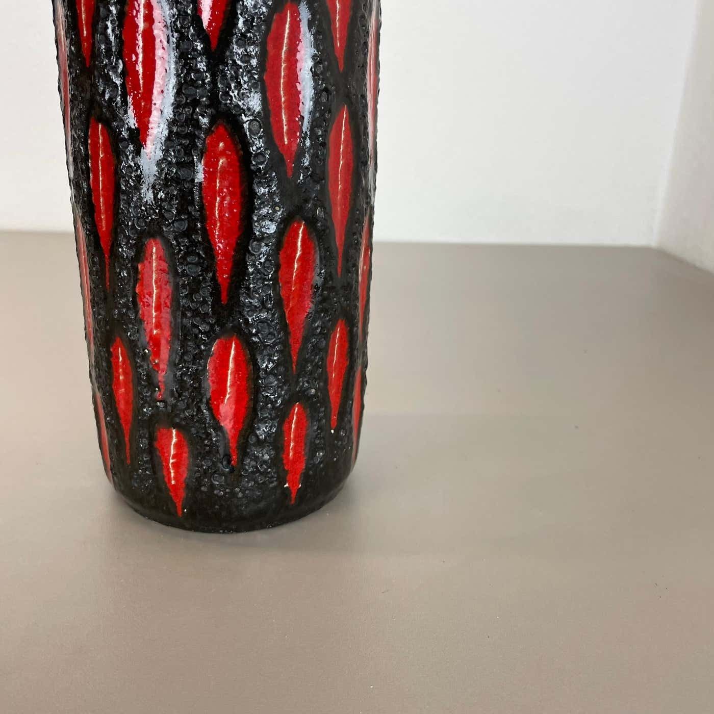 Home Decor Extraordinary "Strawberry" Tube Pottery Fat Lava Vase Scheurich, Germany, 1970s photo