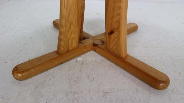 photo buy Rainer Daumiller Style Round Solid Pinewood Dinning Table 1970''S Denmark