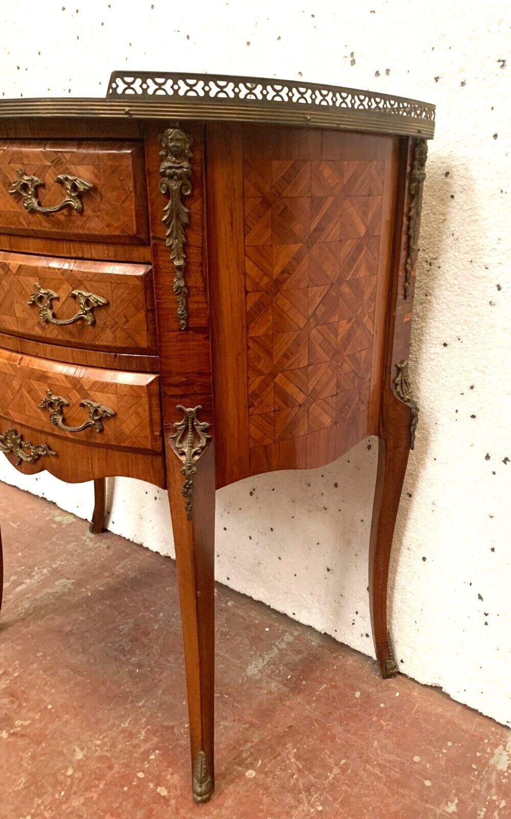 Furniture Louis XV Style Half Moon Chest Of Drawers In Marquetry With A Background Of Cubes, 20th Century photo