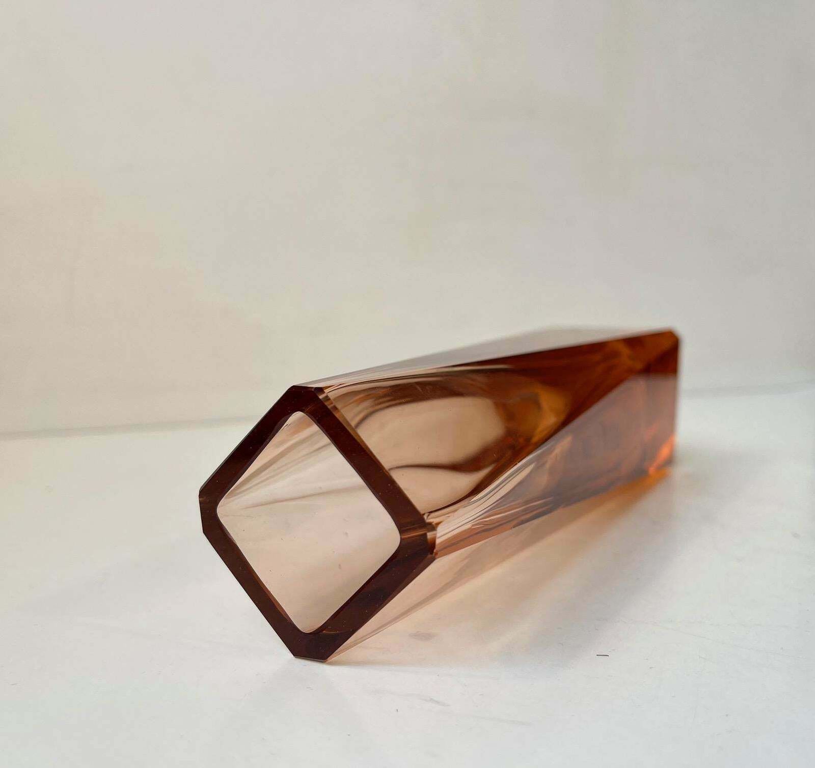 Alessandro Mandruzzato Tulip Vase In Peach Murano Glass, 1970s photo furniture