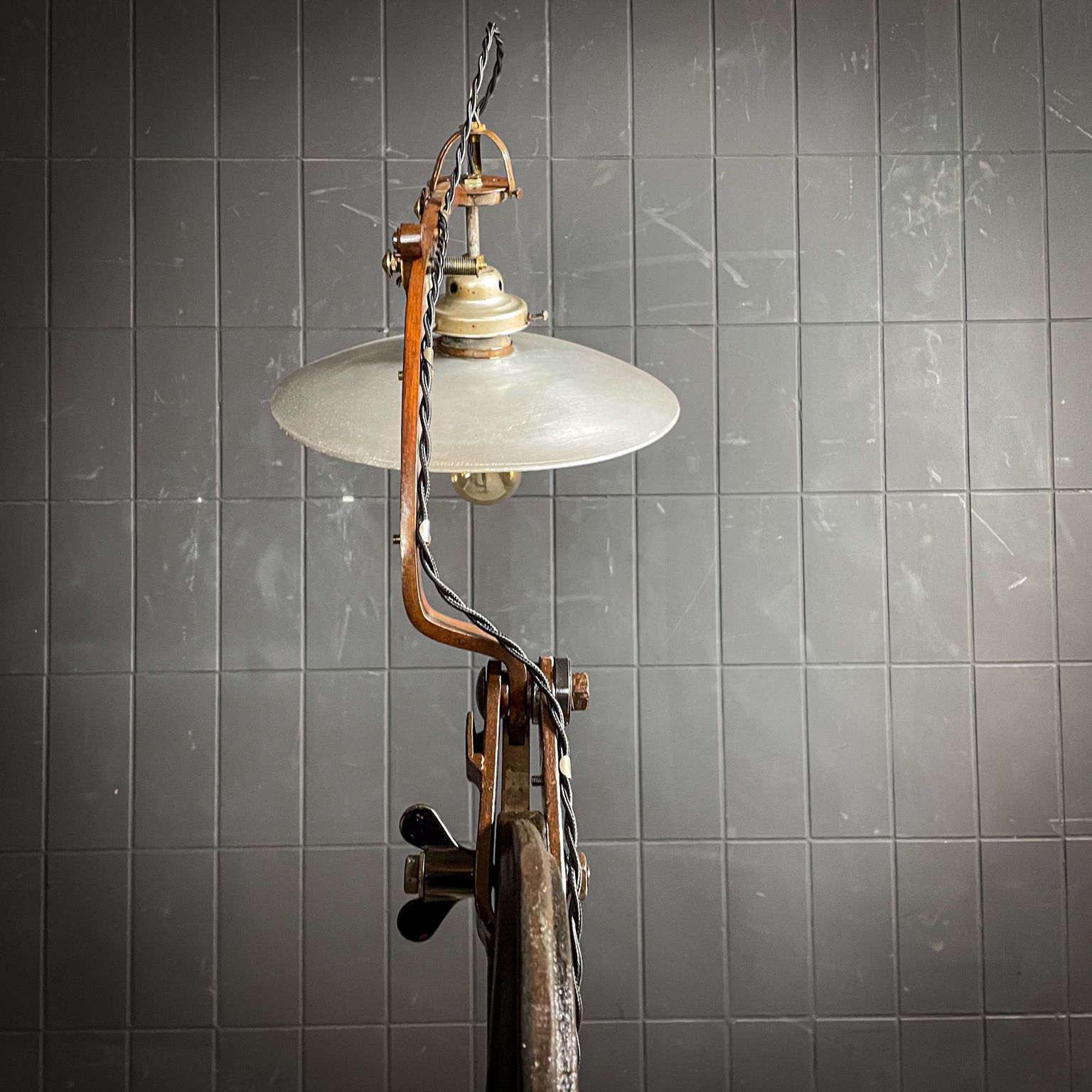 Attta 2' – Industriële Upcycle Vloerlamp Van Ebert Roest photo buy