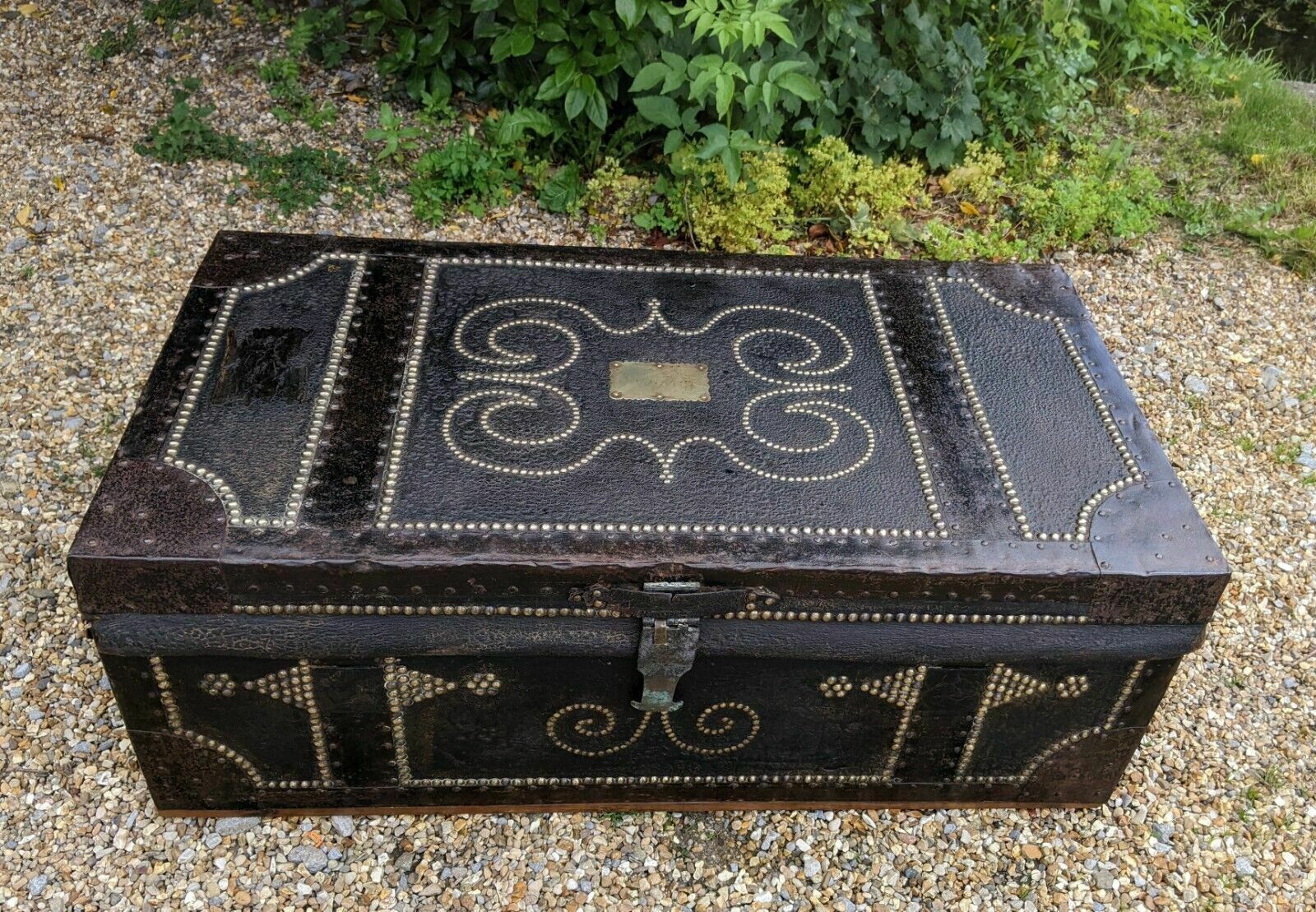 Good Regency Studded Leather And Metal Bound Trunk Samuel Pratt photo 895.0