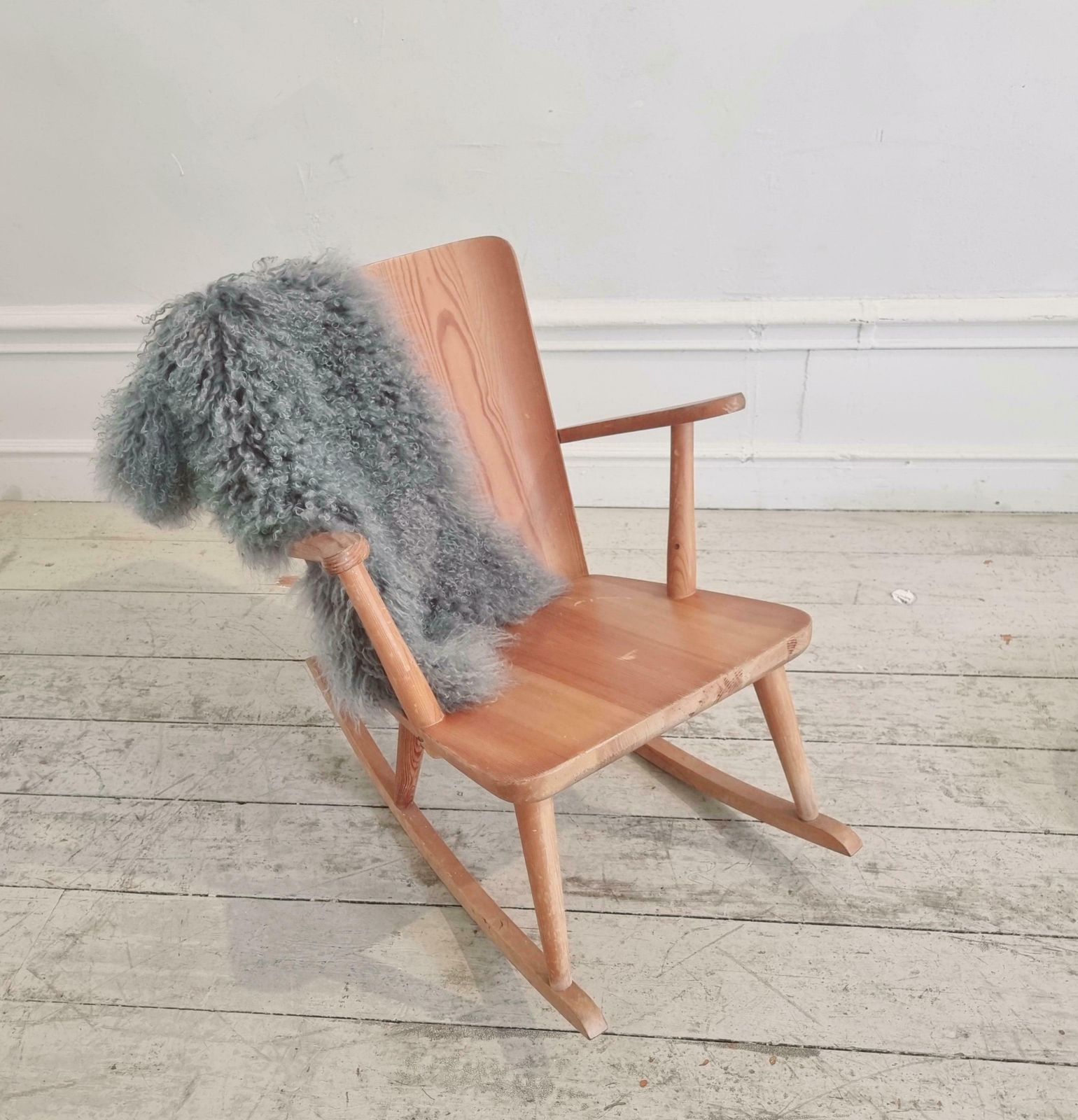 Svensk Fur 513 Rocking Chair For Karl Malmvall, Sportstugemöbel. Sweden 1940/50s photo buy