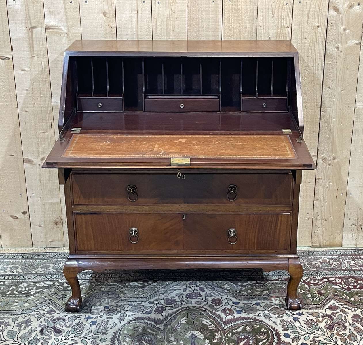 Donkey Desk In English In Mahogany From The 1930s photo vintage