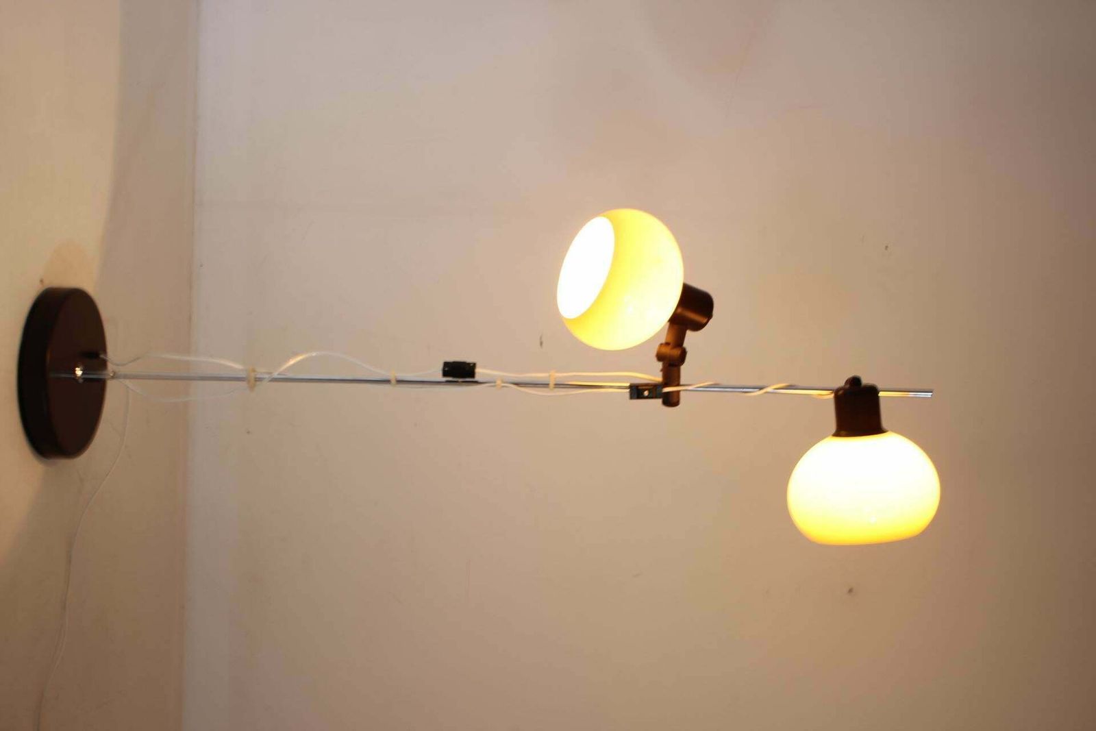 424.0 1970s Floor Lamp With Plastic Lamp Shades, Hungary photo