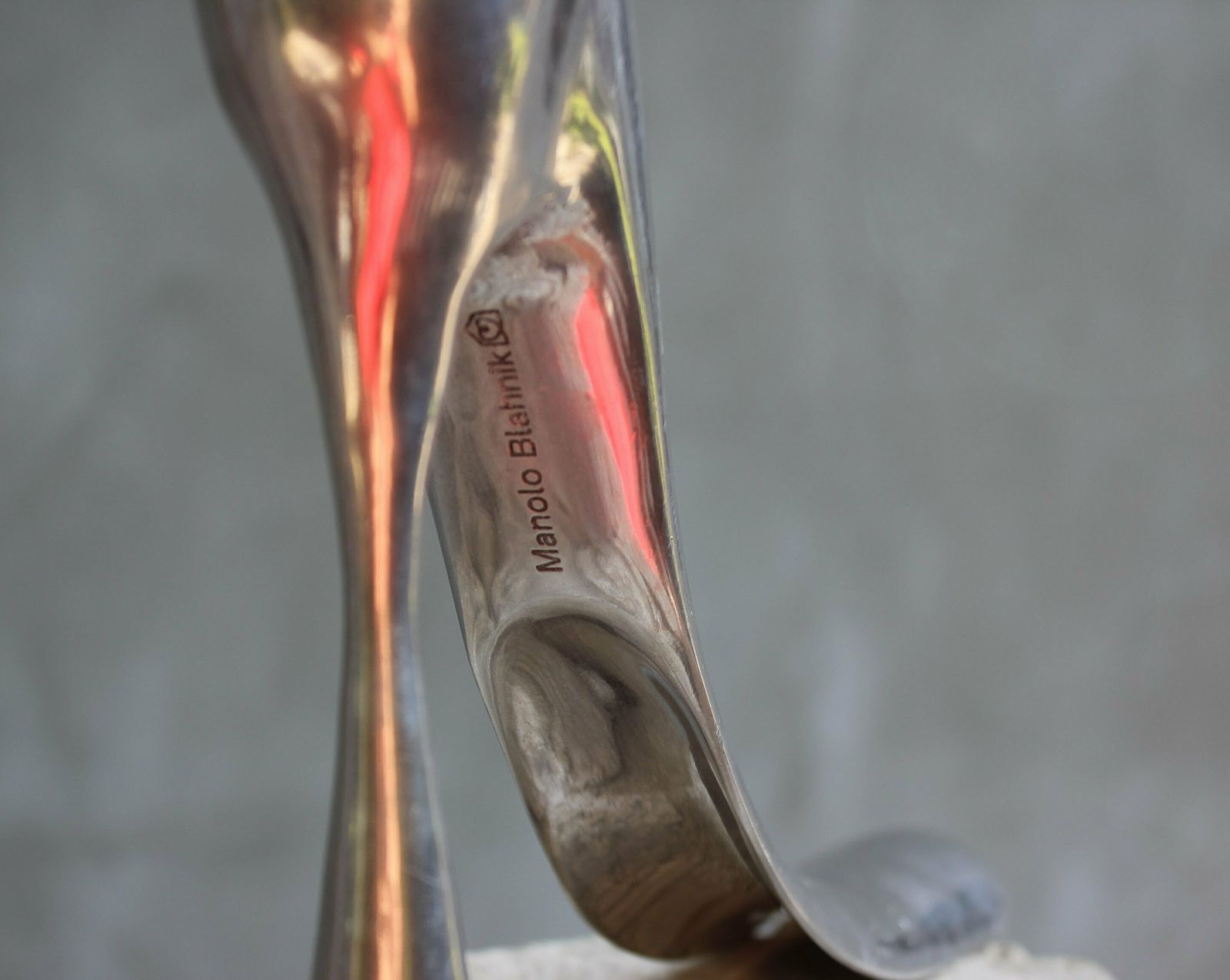 Iconic Manolo Blahnik Shoehorn Cast Aluminum Design Shoehorn Habitat Collectors Or Love Blahnik Shoes Gift, Shoe Store Window Decoration photo furniture