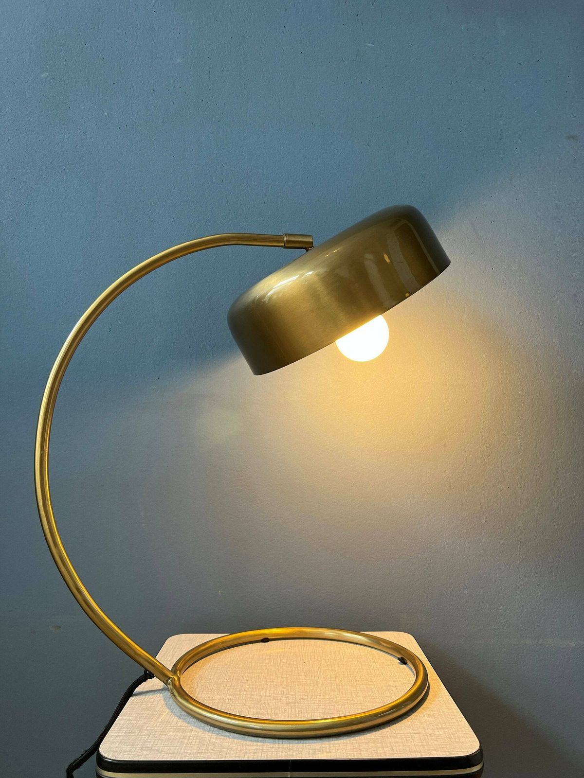 Mid Century Messing Bureaulamp, Jaren 1970 photo furniture