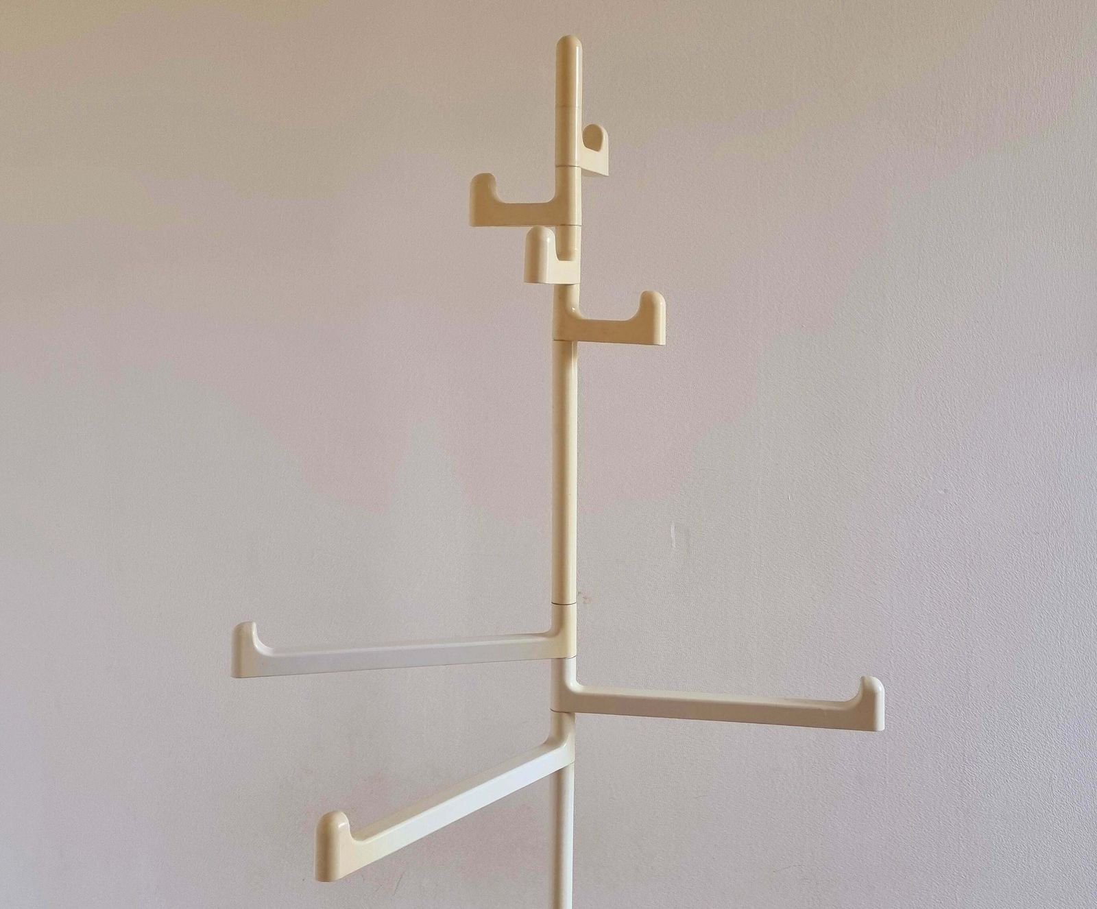 photo buy Midcentury Floor Coat Rack Gedy, Makio Hasuike, Italy, 1970s