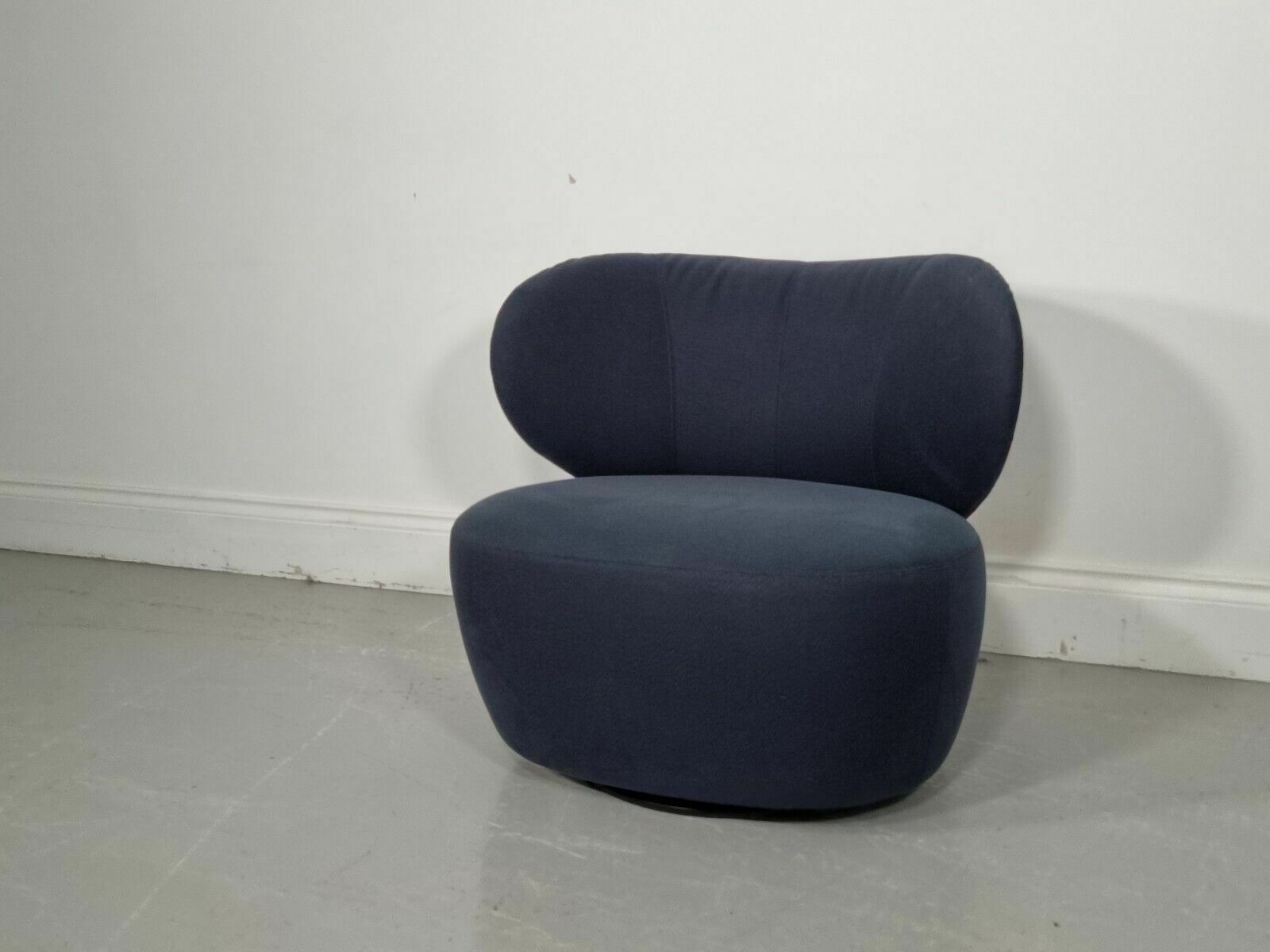 Impeccable Walter Knoll Bao Swivel Chair In Navy Fabric And Chocolate Leather (3 photo for sale