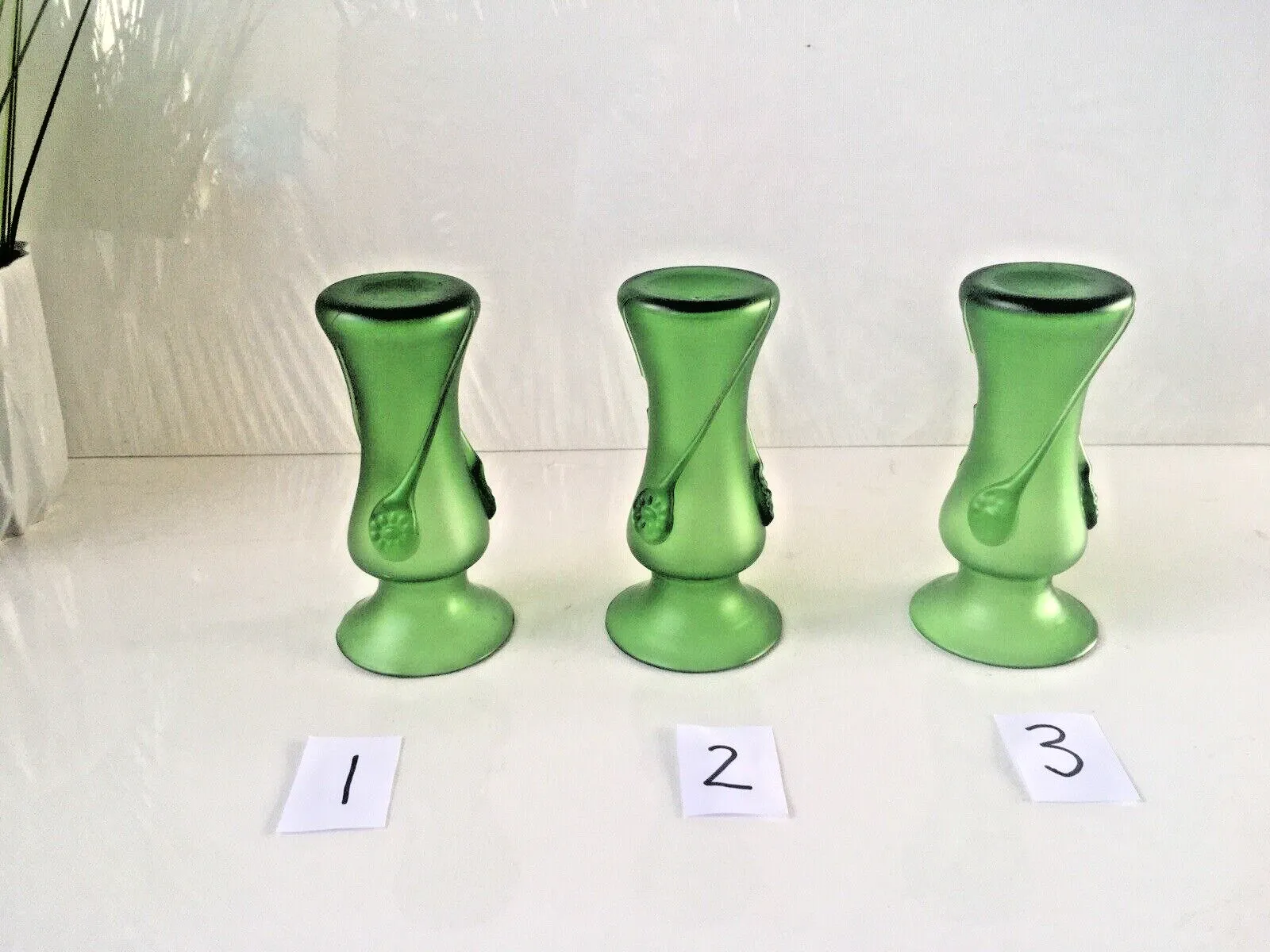 photo vintage 1 Art Nouveau Bohemian Czech Iridescent Trailed Tadpole Vase Loetz Vesuvian