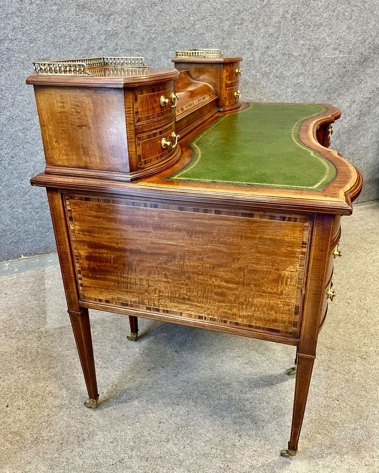 photo buy Antique Mahogany & Inlaid Carlton House Desk