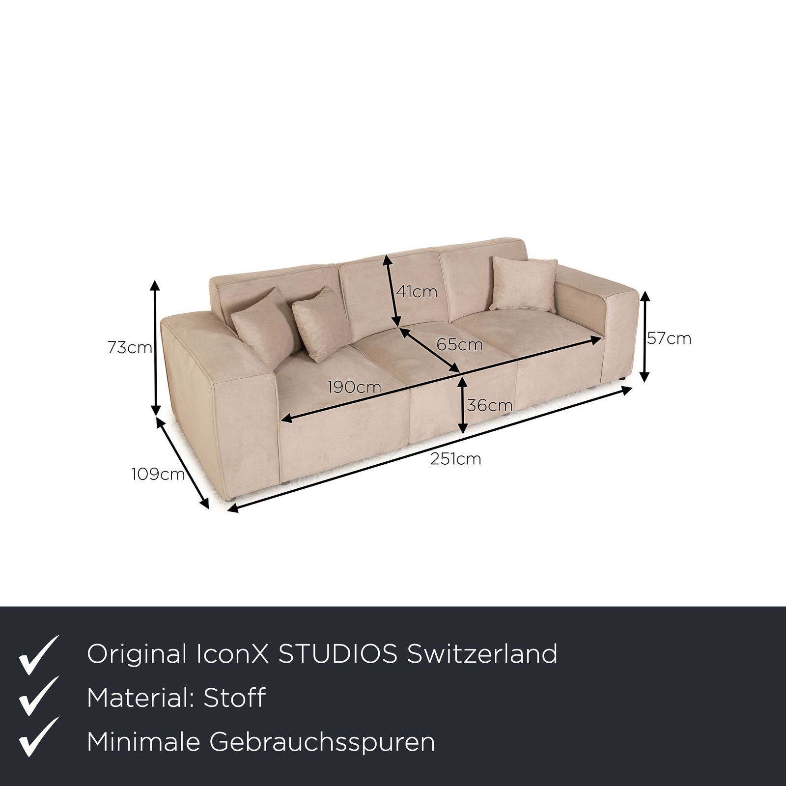 Canapé 4 places Iconx Studios Beluga en velours beige gris clair photo furniture