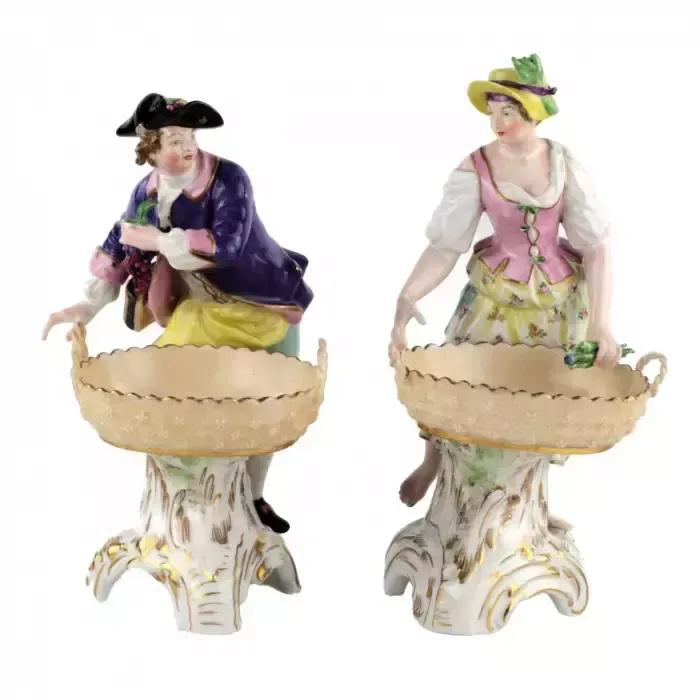 A Pair Of Kpm Porcelain Candy Bowls. "Winegrower And Gardener". photo 804.0