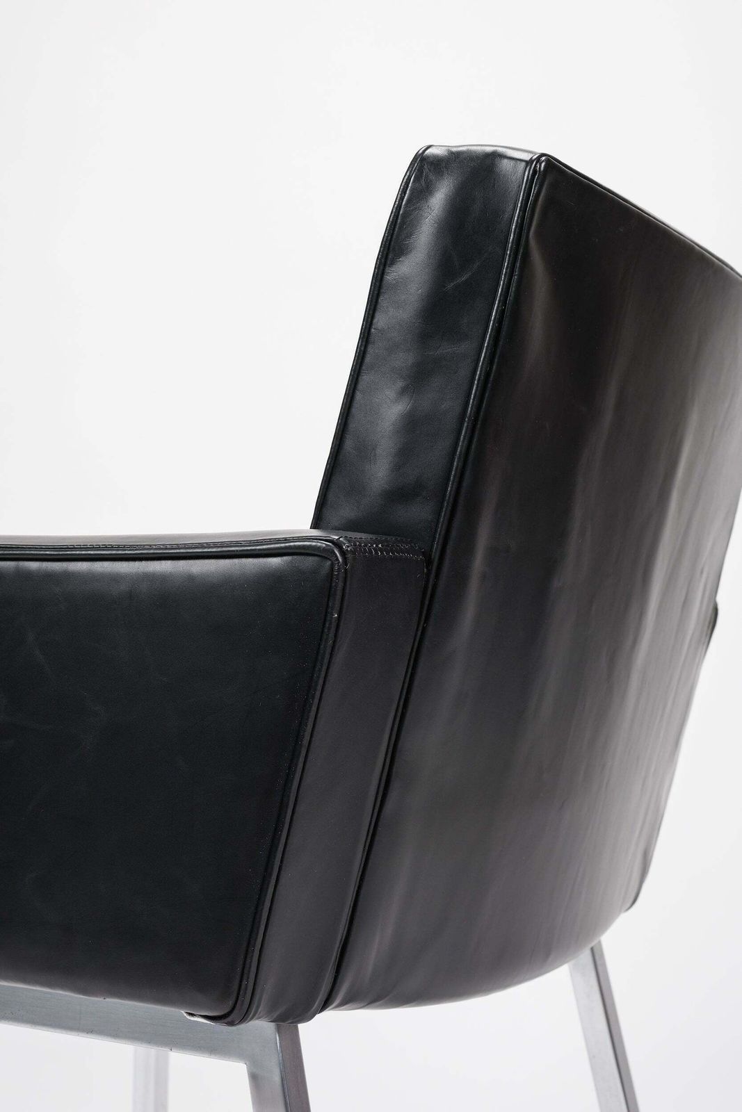 2424.0 Vincent Cafiero, Armchair, Leather, Knoll International, 50s photo