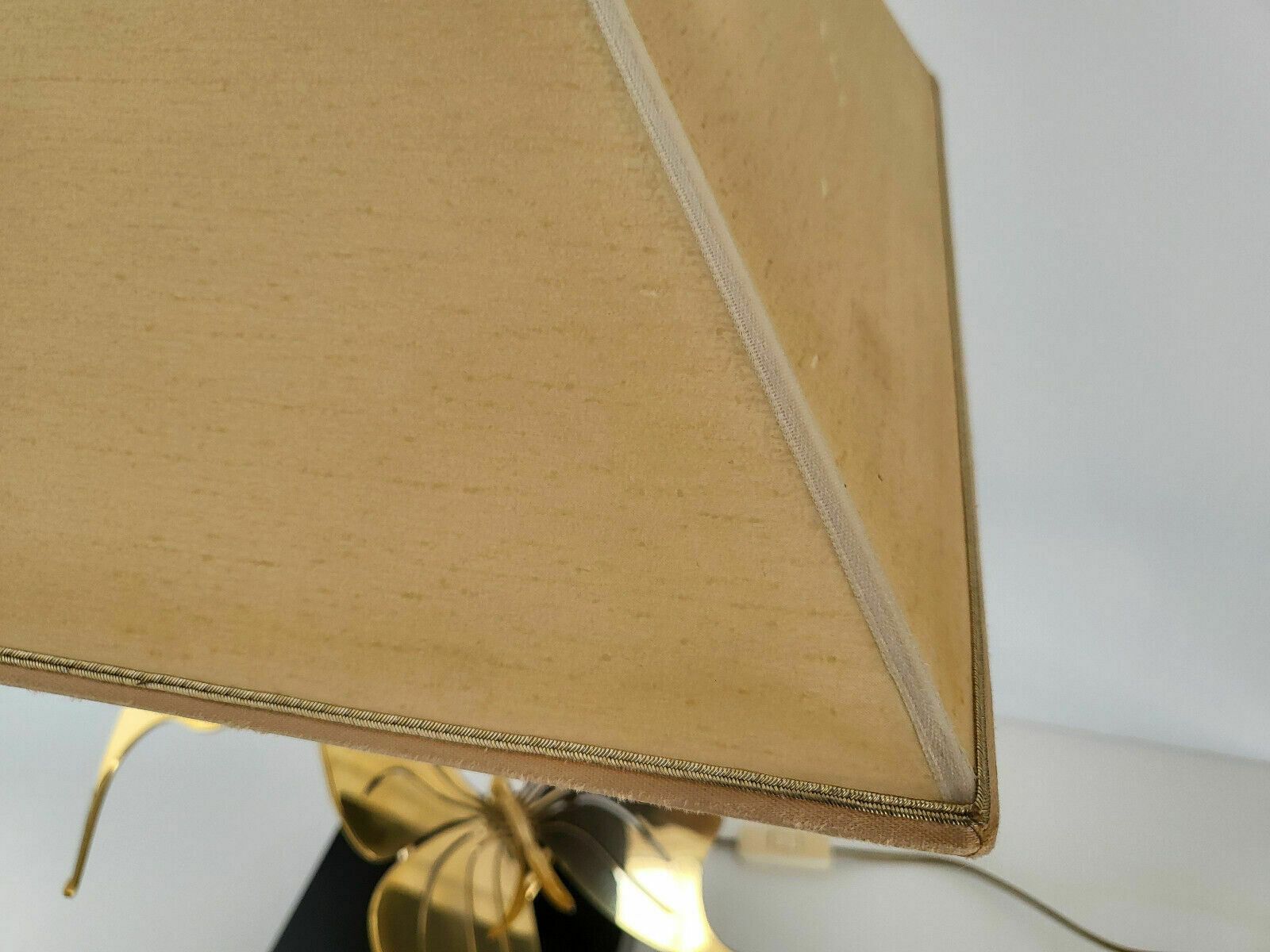 Lighting Important & Chic Vintage Lamp With Gold Brass Butterflies 70s 1970s 70s photo