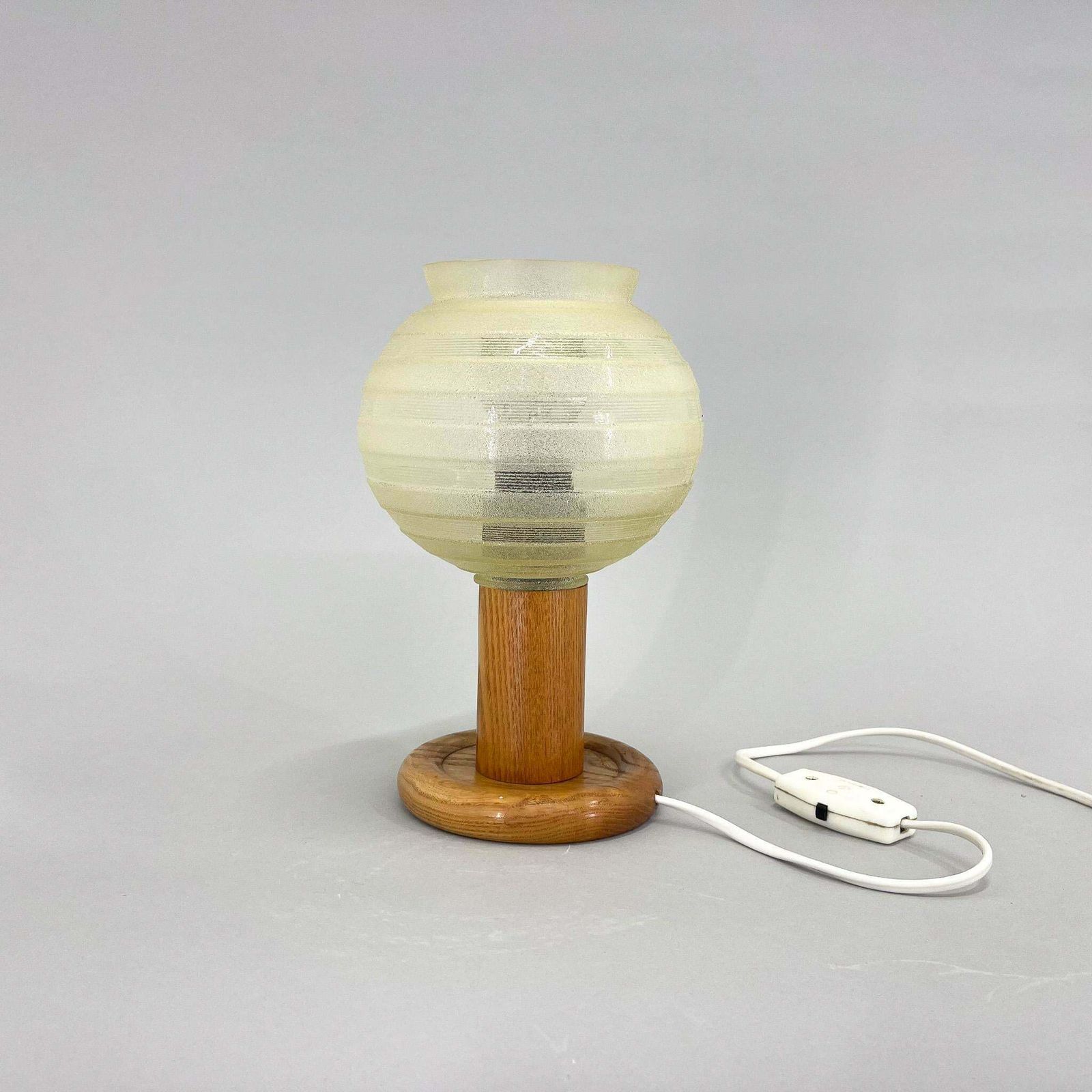Mid Century Wood & Glass Table Lamp, 1970s Us$244.94 photo buy