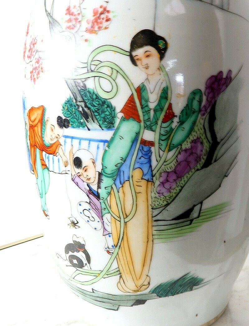 Baluster Porcelain Vase, China, Early 20th Century photo vinterior