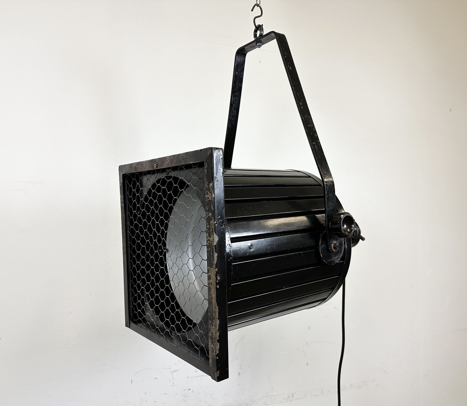 Large Vintage Black Theatre Spotlight, 1960s photo furniture