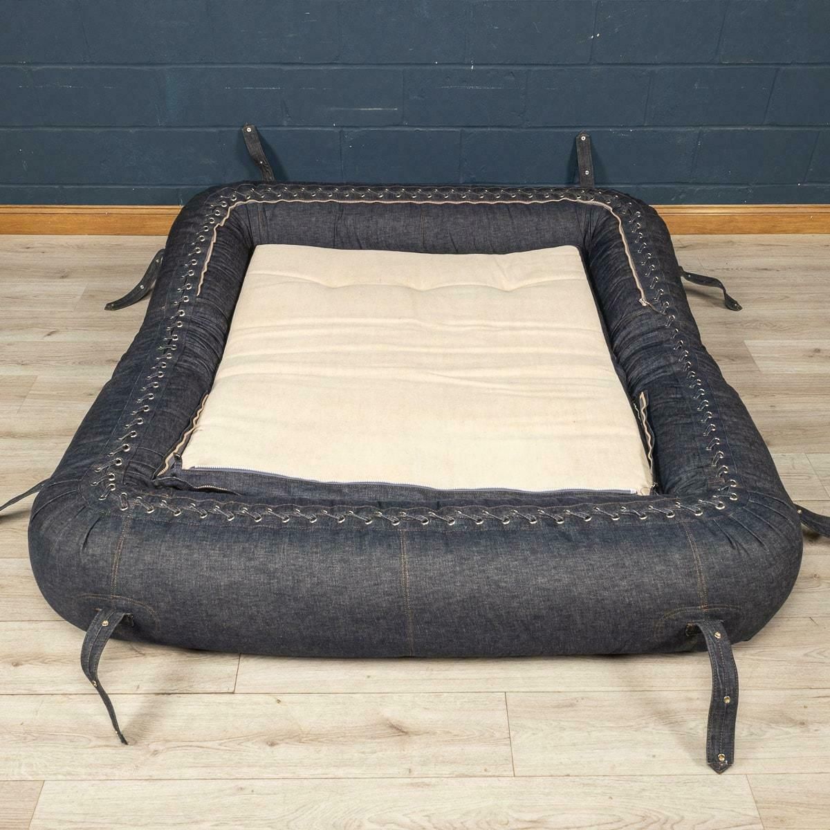 An Italian "Anfibio" Sofa Bed By Alessandro Becchi For Giovannetti Collezioni photo buy