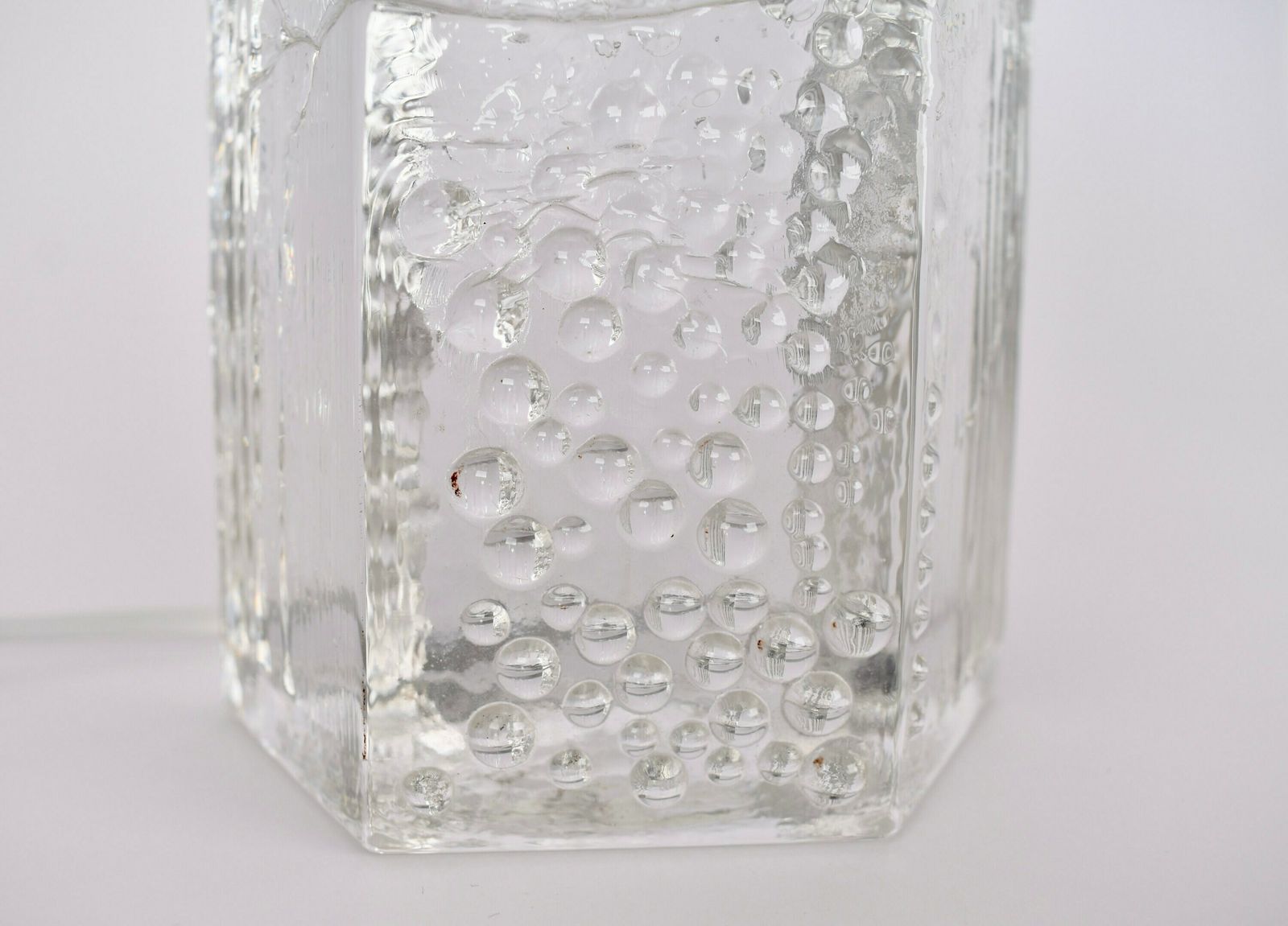 Mid Century Solid Crystal Structured Table Lamp By Willem Heesen For Royal Leerdam | Accent Light Ice Glass | Modernist Modern Vintage photo vinterior