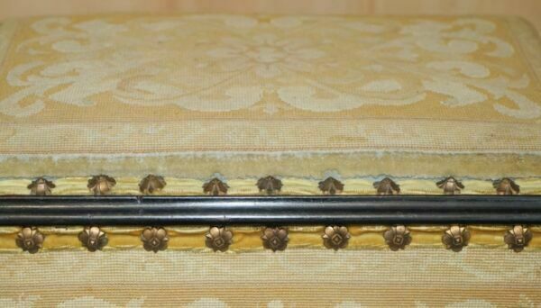 Antique French Circa 1880 Original Embroidered Upholstery Floral Linen Trunk photo vinterior