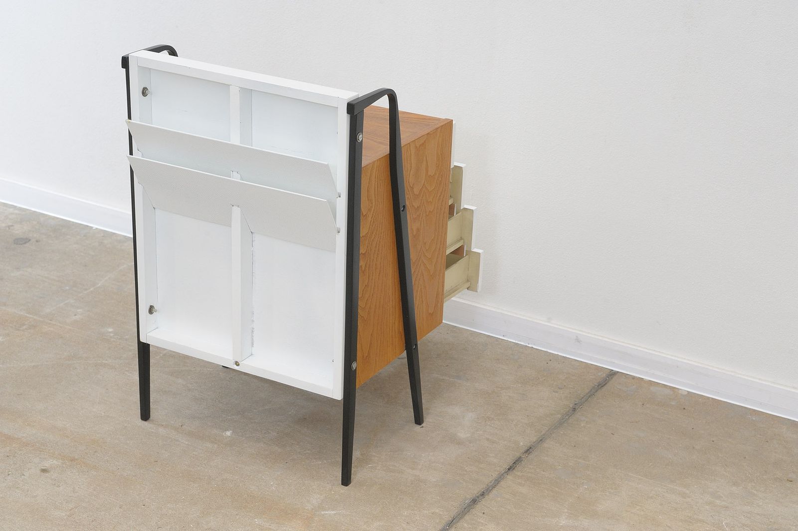 photo vintage Fully Restored Midcentury Chest Of Drawers By Tatra Nabytok, 1960’s