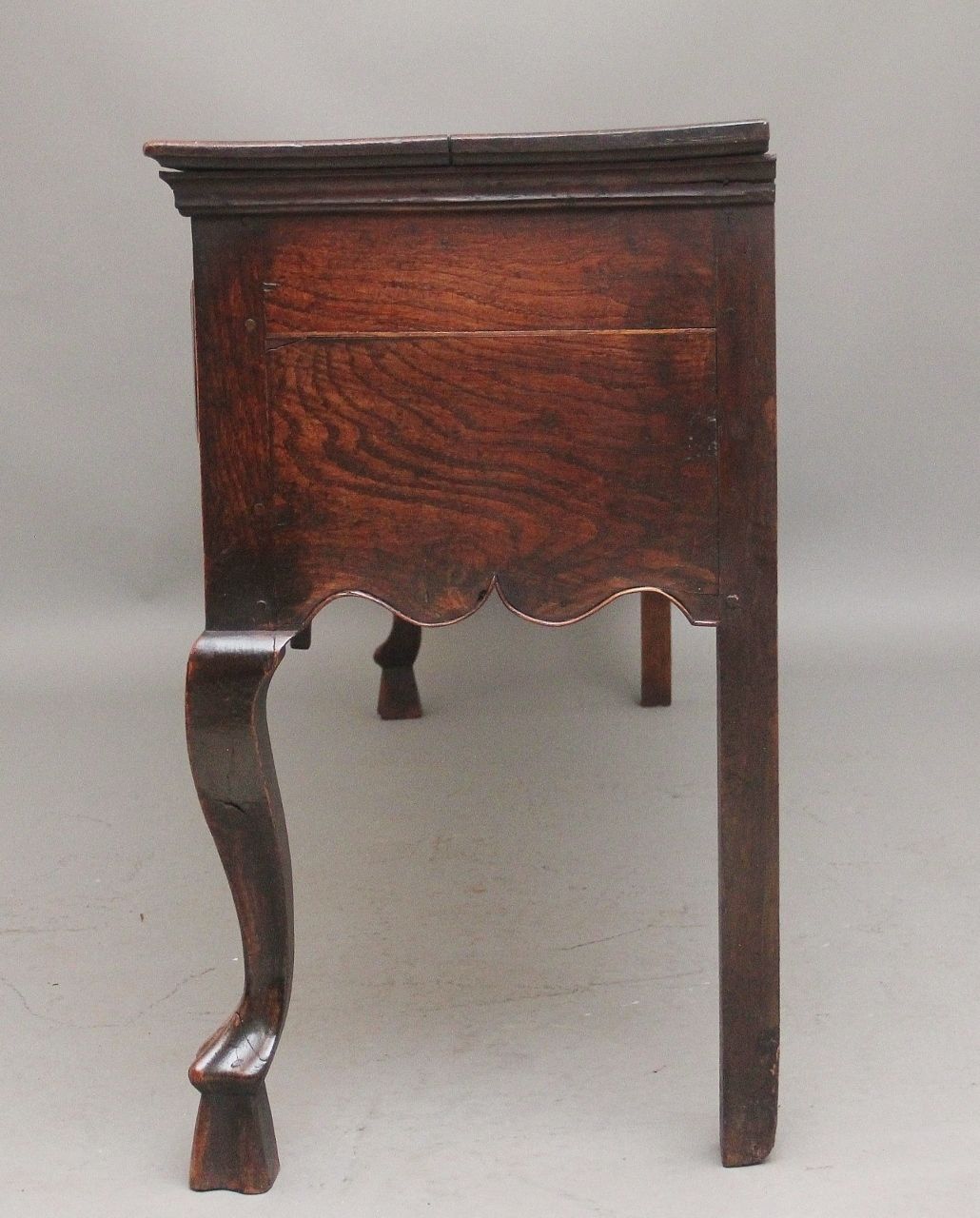photo furniture Early 18th Century Oak Dresser Base From The Georgian Period